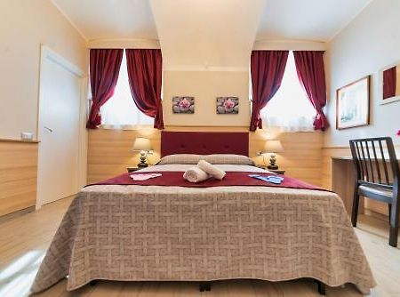 Hotel Manzoni Ρώμη Εξωτερικό φωτογραφία